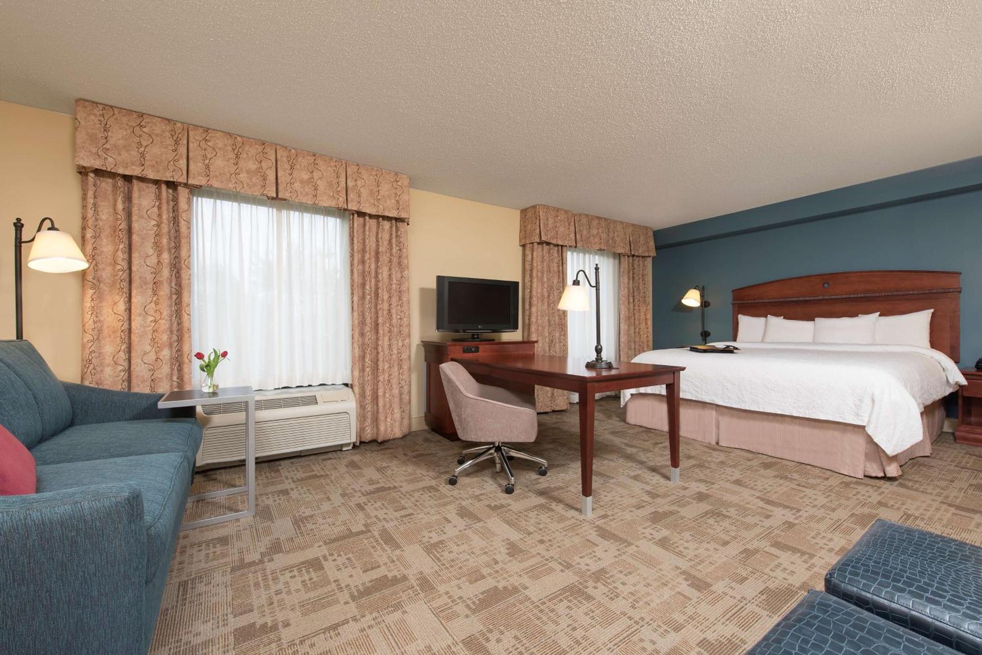 Hampton & Bloomington-normal Hotel 3*